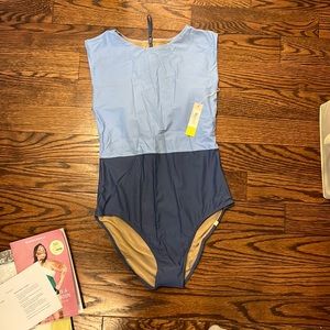 NWT summersalt surf fish/film size 12